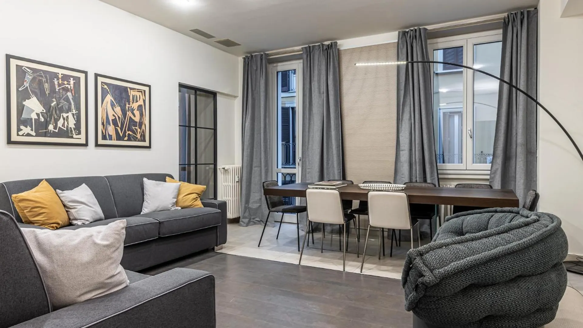 Brera - Grand Apartment With Hammam Milano