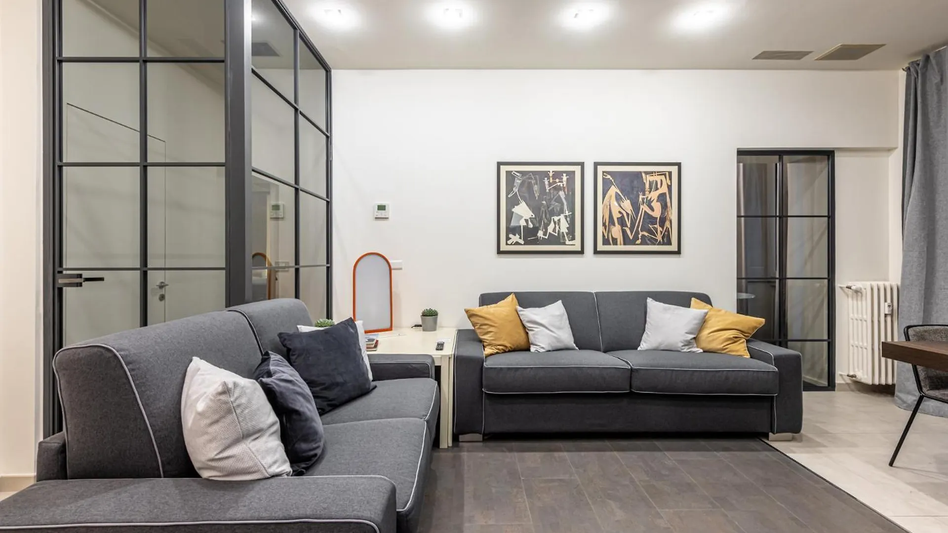 Brera - Grand Apartment With Hammam Milano