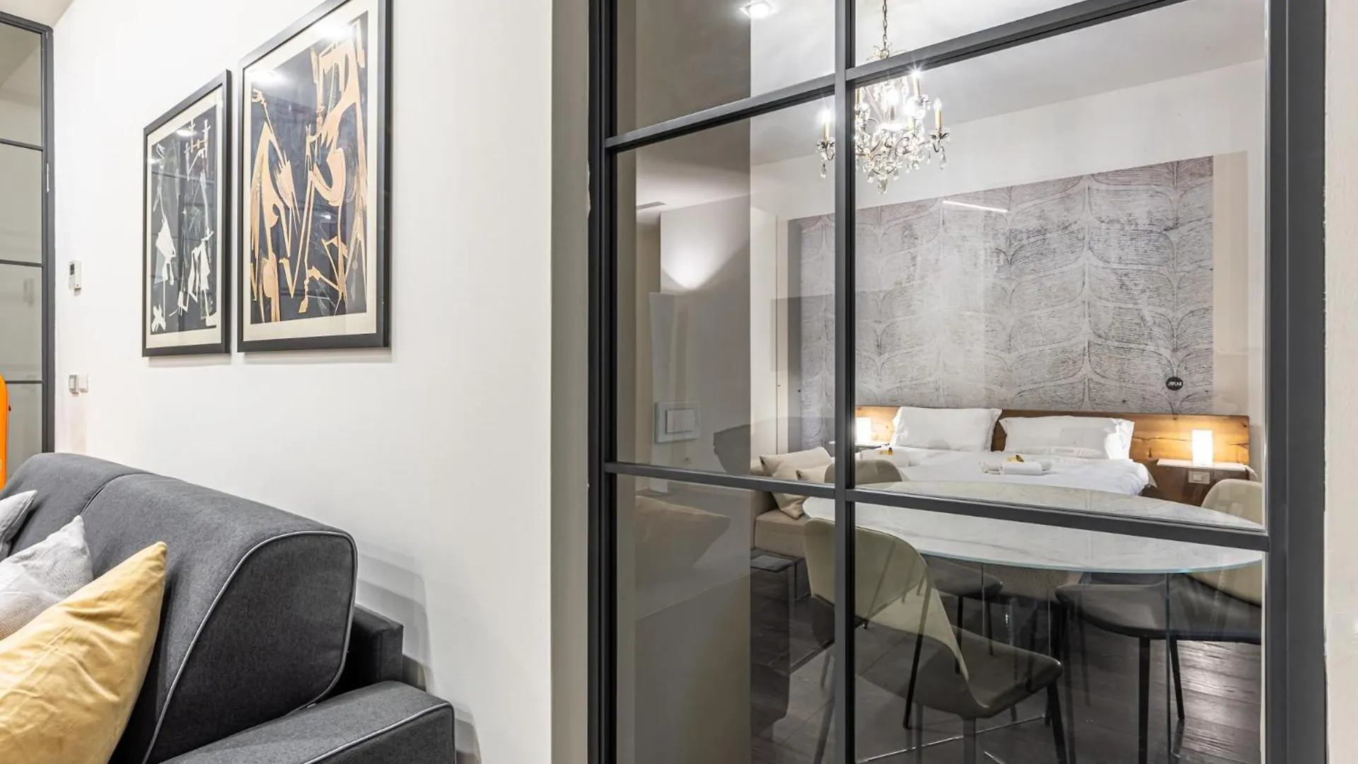 Brera - Grand Apartment With Hammam Milano